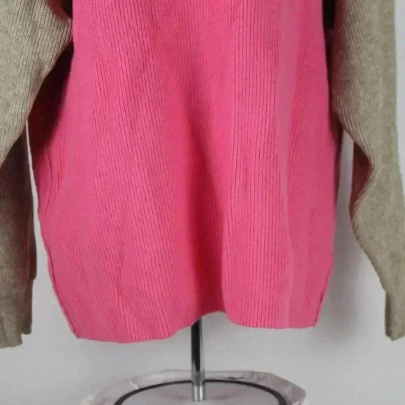 FREE PEOPLE ladies sweater - Picture 4 of 11